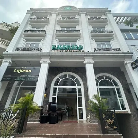 Collection O Emerald Luxury Apartment - Near Secc-3